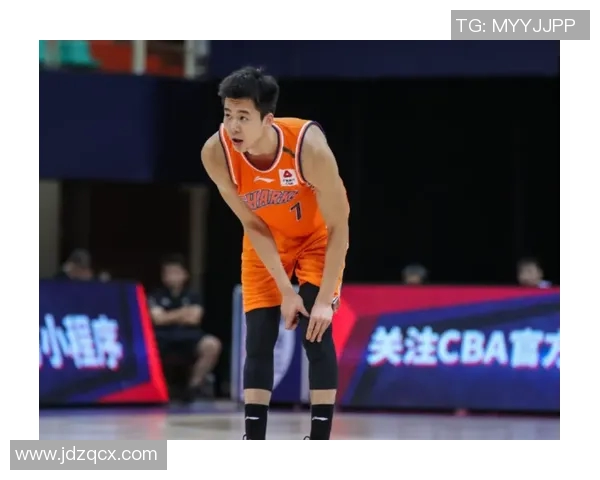 南京排球队以83分领跑精英赛积分榜展现强劲实力和团队合作精神