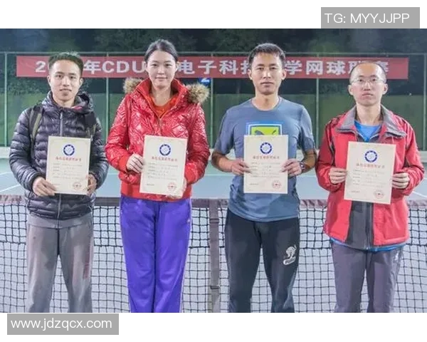 深圳网球队与成都网球队赛后复盘团队协作的成功与不足分析 深圳网球队与成都网球队赛后复盘团队协作的成功与不足分析