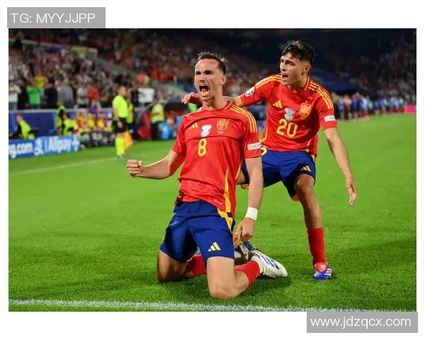 英格兰15号足球明星的辉煌历程与场上表现分析 英格兰15号足球明星的辉煌历程与场上表现分析