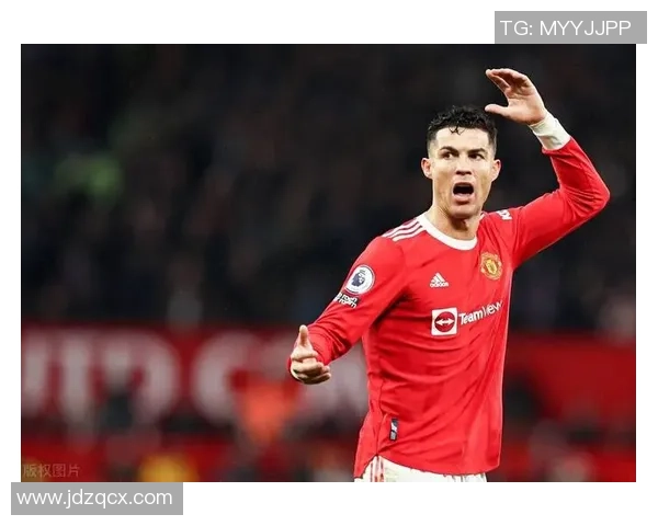 足球明星因护照问题被判刑入狱引发球迷热议与媒体关注 足球明星因护照问题被判刑入狱引发球迷热议与媒体关注